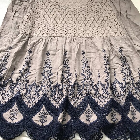 Altar'd State Embroidered Tunic Top Women's Medium 100% Rayon Lace Accents Blue - Picture 5 of 12